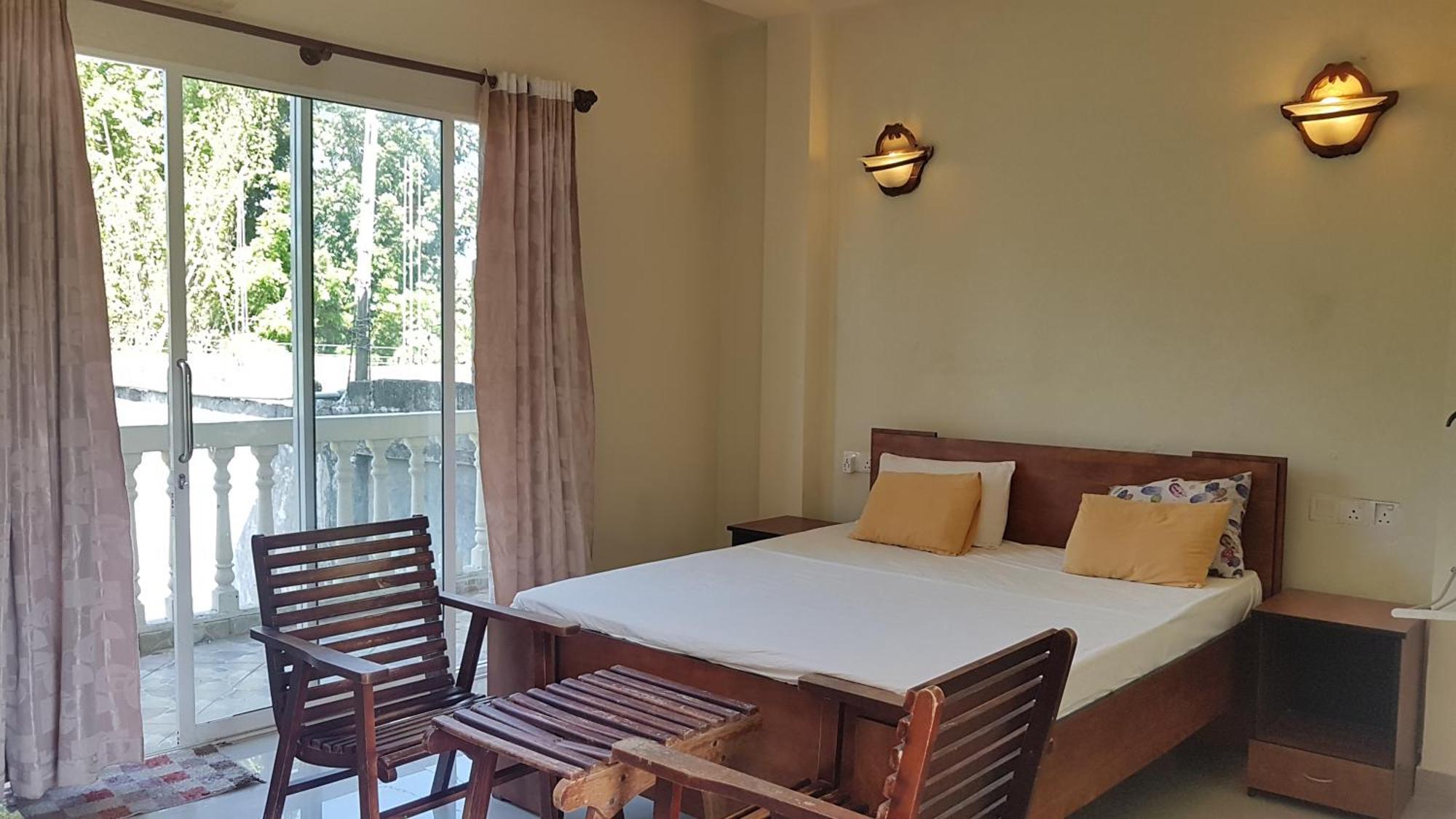 Pinki Nest Hotel มิริสซา ภายนอก รูปภาพ